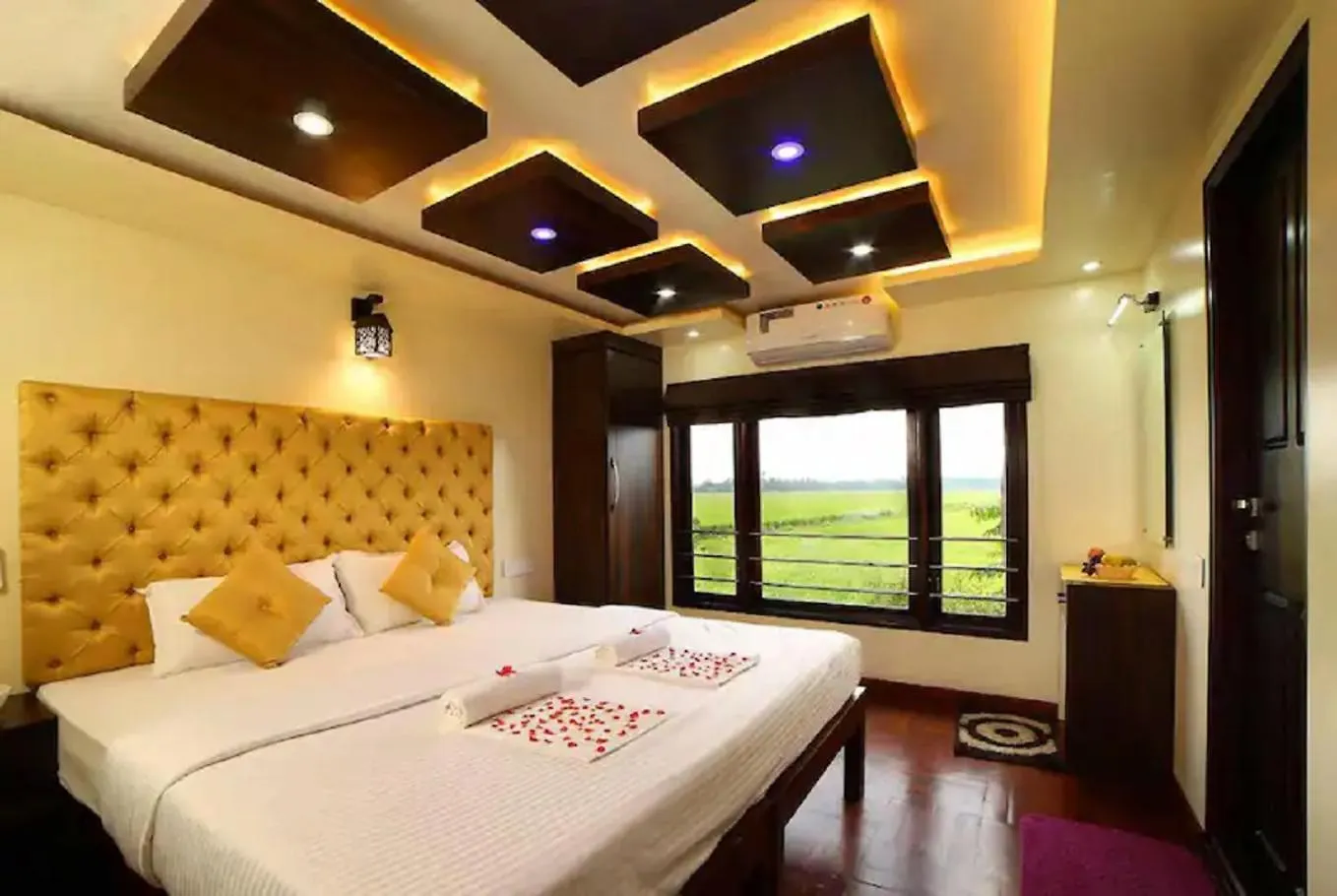 Northstar 4 Bedroom Ac Private Houseboat With All Meals Alappuzha 0*,  Indie