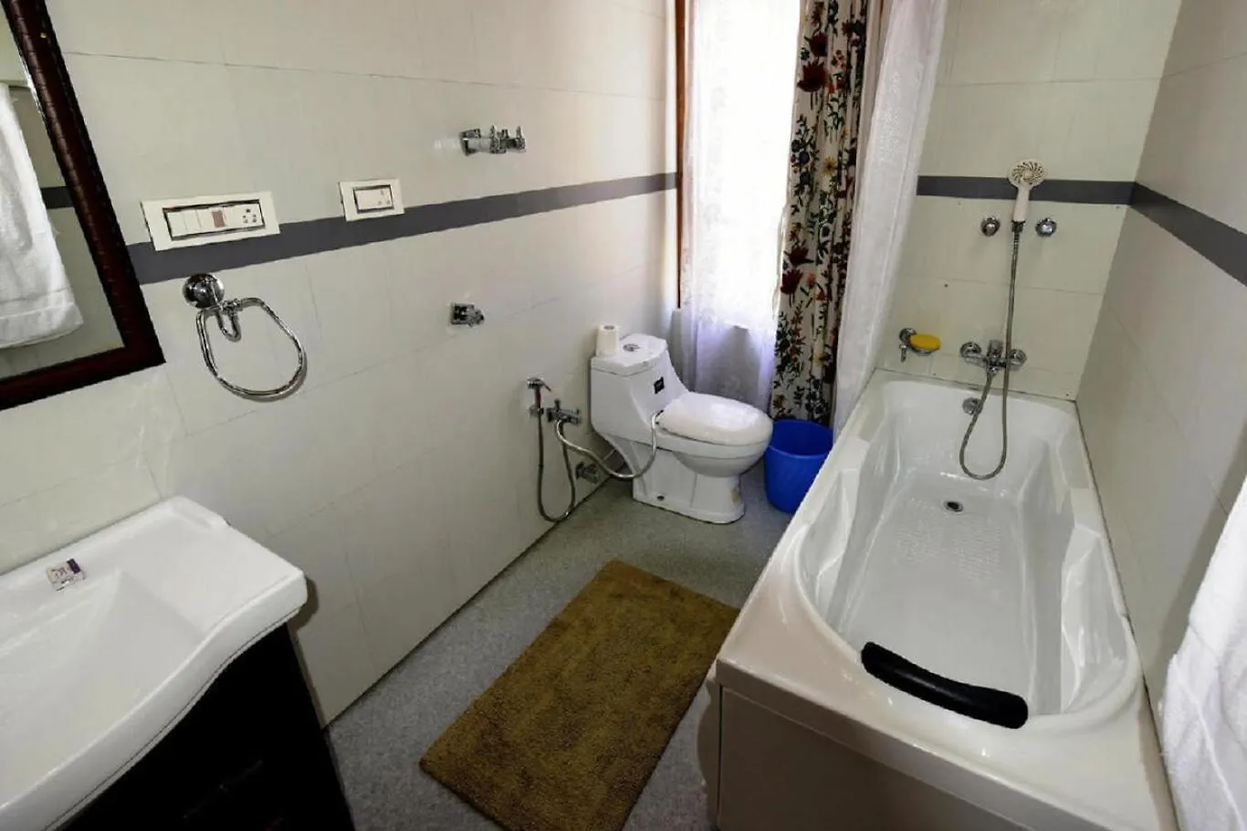 Tekne Northstar 4 Bedroom Ac Private Houseboat With All Meals Alappuzha
